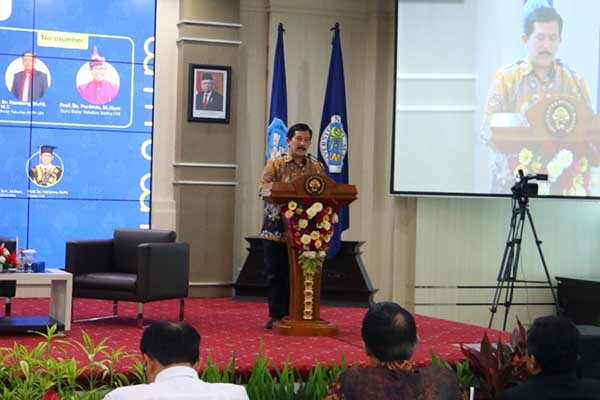 Ketua Komisi Guru Besar UM, Prof Dr Ir Syaad Patmanthara MPd, menyampaikan maksud tujuan MDGB PTNBH. (ist) - Seri Kuliah Bestari, UM Usung Material Maju dan Seni Kriya Nusantara