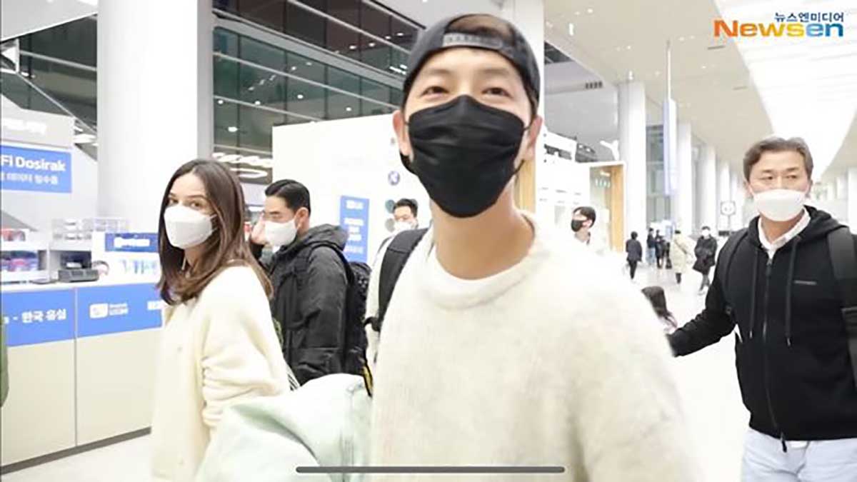 Pasangan Song Joong Ki & Katy Louise Saunders. (ist) - Song Joong Ki Umumkan Pernikahan dengan Katy Louise Saunders dan Nantikan Anak Pertama