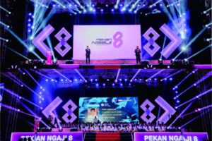 Suasana Penutupan pekan ngaji 8 dengan program The Internasional Event. (luq) - Ribuan Masyarakat, Santri dan Alumni Hadiri Closing Ceremoni Pekan Ngaji 8 Pesantren Bata-Bata
