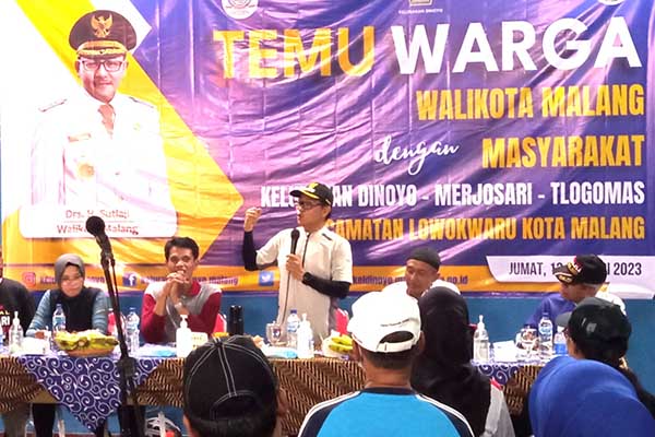 Temu Warga Pemkot Malang untuk mendengar keluhan masyarakat secara langsung. (ws7) - Kunjungi Warga Sakit dan ODGJ, Wali Kota Malang Janjikan Pelayanan Terbaik