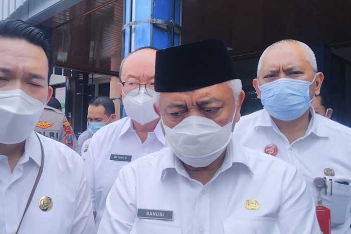 Bupati Malang, HM Sanusi. (wul) - PPKM Dicabut, Sanusi Imbau Masyarakat Tetap Waspada dan Kenakan Masker