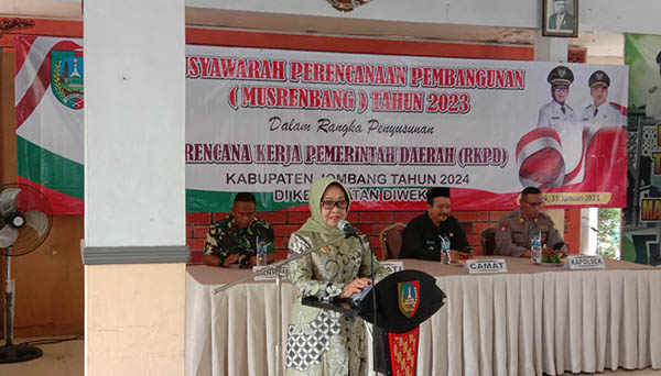 Musrenbang dilaksanakan di Pendopo Kecamatan Diwek Kabupaten Jombang, Selasa (31/1/2023). (ful) - Musrenbang Kecamatan Diwek Mengalami Beberapa Penyempurnaan