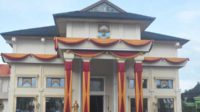Gedung DPRD Jambi. (ist) - Ibu Remaja yang Tabrakan Mobdin DPRD Jambi dengan Wanita Bugil Mengundurkan Diri