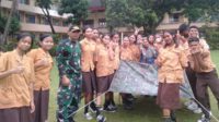 Babinsa Sukun bersama Pramuka Saka Wira Kartika SMK Bhakti Luhur. (ist) - Babinsa Sukun Bekali Pramuka Saka Wira Kartika SMK Bhakti Luhur