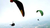 Ilustrasi wisata olahraga paralayang di Gunung Banyak. (ist) - Disparta Batu Gaet Wisman Melalui Kejuaraan Paralayang Internasional