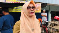 Kepala Disperindagsar Kabupaten Malang, Mahila Surya Dewi. (wul) - Cuaca Ekstrem, Harga Bawang Merah Terus Meroket
