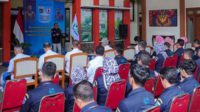Direktur Perumdam Among Tirto Batu, Sunaedi memberikan sambutan. (ist) - Tingkatkan Pelayanan untuk Pelanggan, Perumdam Among Tirto Batu Gelar Bimtek SDM