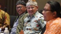 Pj Wali Kota Batu, Aries Agung Paewai SSTP MM dalam kegiatan meeting seputar Reformasi Birokrasi. (ist) - Pemkot Batu Dorong Gerakan Satu OPD Satu Inovasi