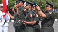 alief kurniawan pemuda asal kabupaten lamongan seakan tak menyangka jika dirinya bakal dilantik menjadi prajurit tni ad berpangkat prajurit dua atau prada