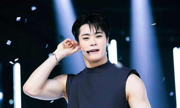 anggota boyband astro moonbin. (ist) - Moonbin ASTRO Ditemukan Meninggal Dunia Diduga Bunuh Diri