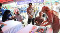kapolda jatim irjen pol toni harmanto saat melakukan pengrcekan pos pam dan pos yan di jatim
