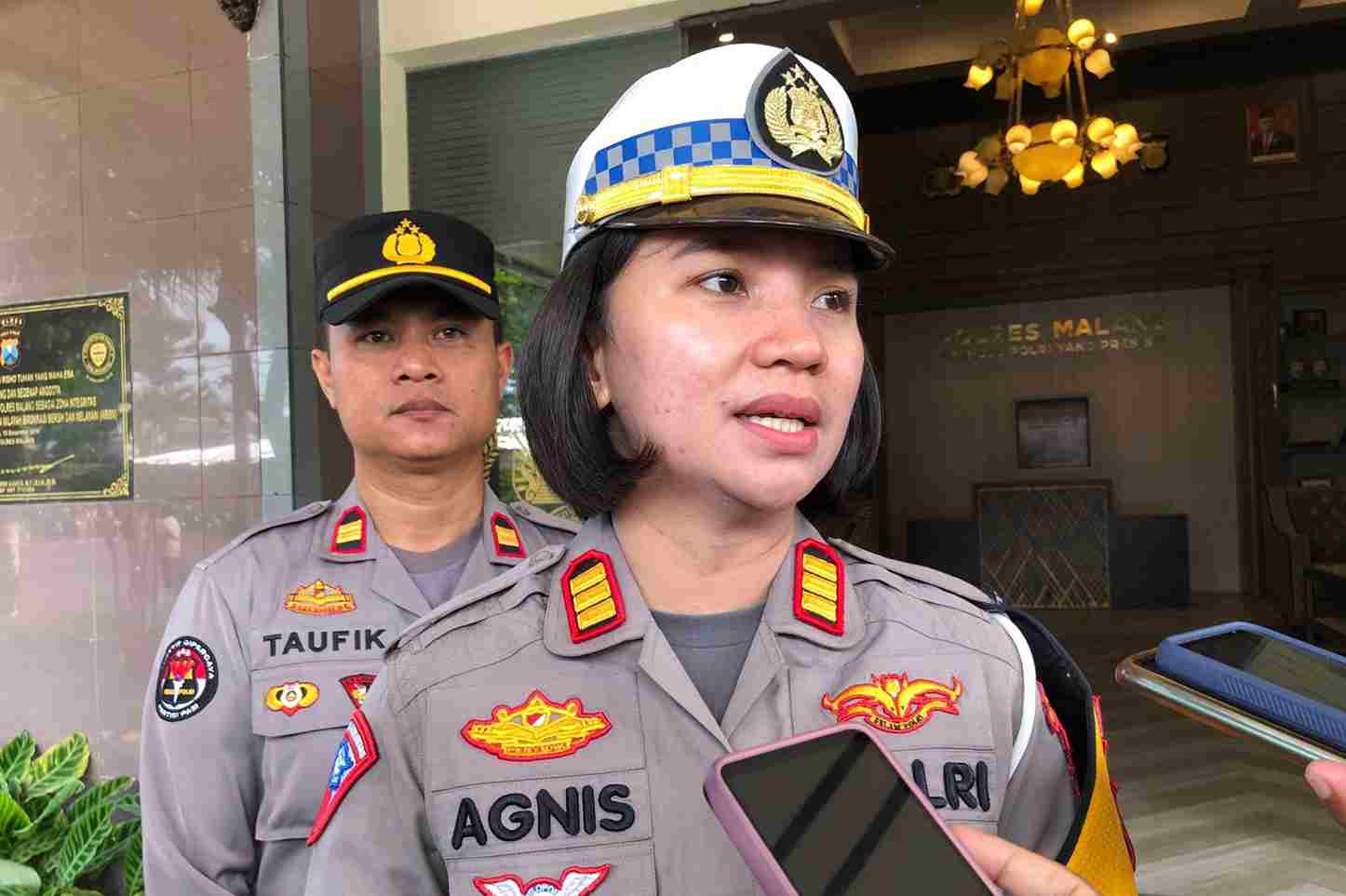 kasatlantas polres malang akp agnis juwita manurung