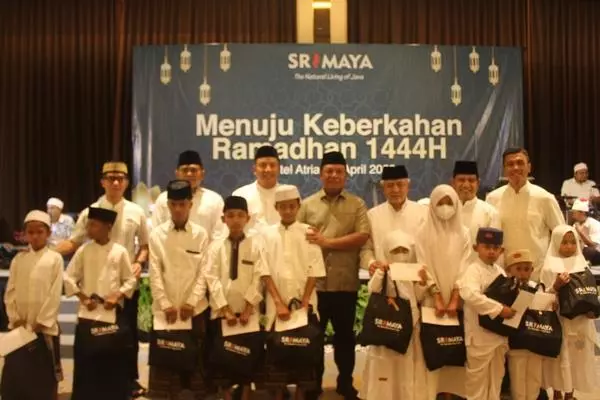 kodim 0833kota malang dampingi pangdam vbrw hadiri santunan yatim piatu srimaya. (ist) - Kodim 0833/Kota Malang Dampingi Pangdam V/Brw Hadiri Santunan Yatim Piatu Srimaya