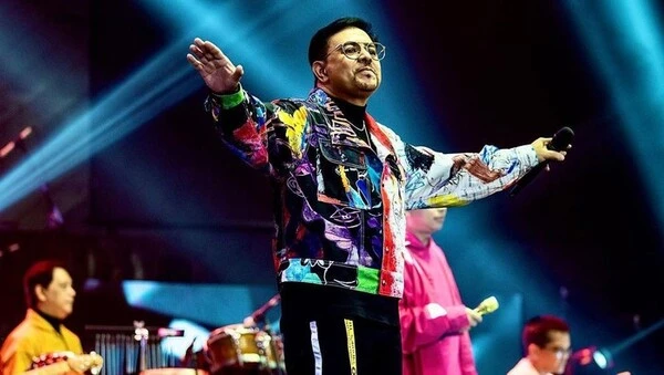 penyanyi carlo saba. (ist) - Personel Kahitna Carlo Saba Meninggal Dunia Diduga Akibat Serangan Jantung