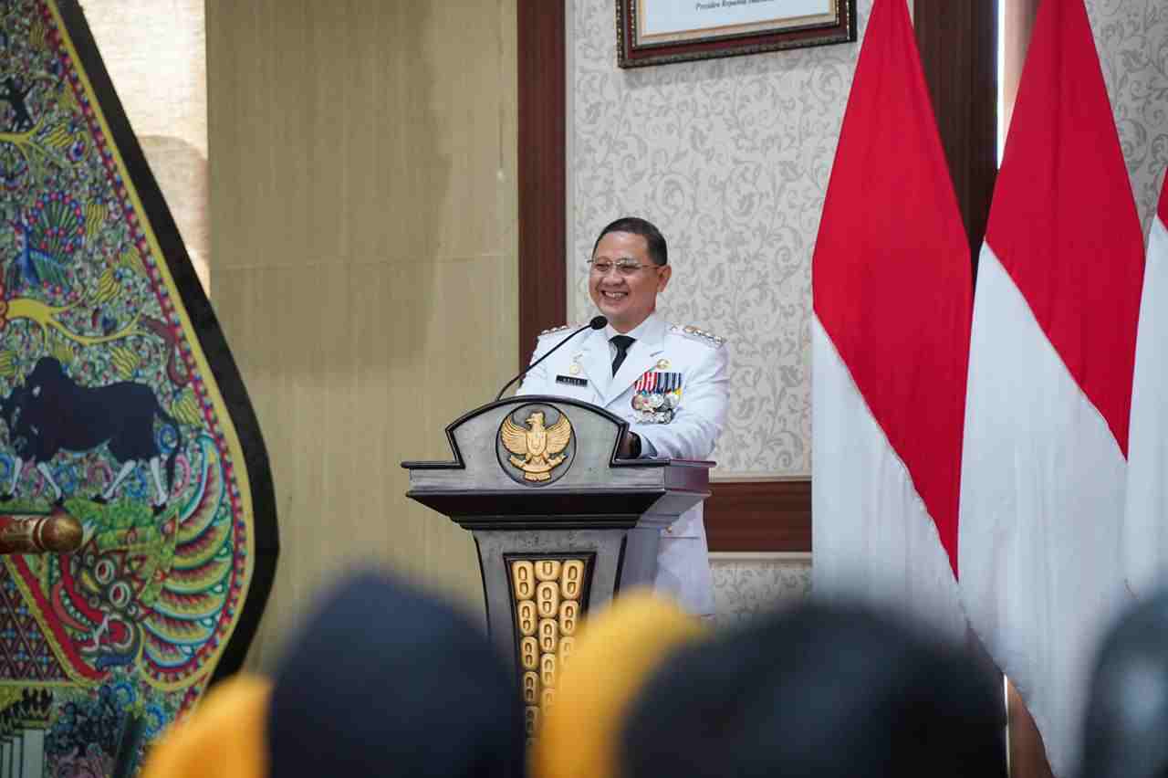 pj wali kota batu, aries agung paewai sstp mm