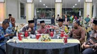 pj wali kota batu bersama forkopimda batu dalam acara halal bihalal