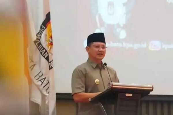 pj. wali kota batu memberikan arahannya kepada stakeholder pemilu di batu. (ist) - Rapat Pleno Penetapan DPS Kota Batu, Ini Pesan Pj. Wali Kota Batu