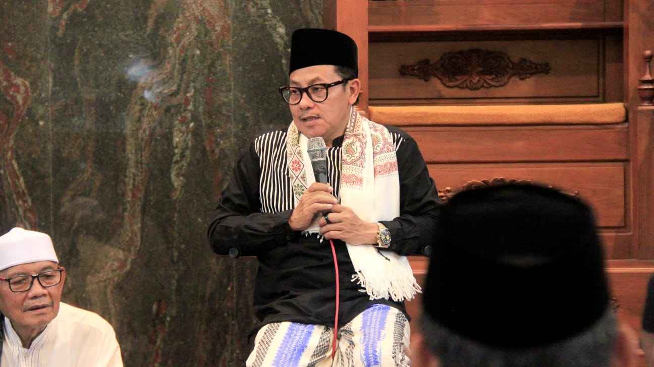 walikota malang sutiaji saat memberikan tausiyah di masjid an noor