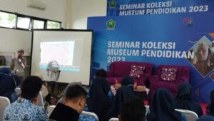 arkeolog dan sejarawan kota malang dwi cahyono menjelaskan apa bagaimana dan koleksi museum pendidikan