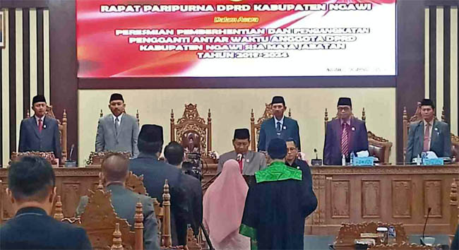 dprd kabupaten ngawi gelar rapat paripurna pergantian antar waktu anggota dari fraksi partai keadilan sejahtera lilik kurniawati copy