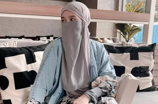 inara rusli. (ist) - Inara Rusli Putuskan Buka Cadar Demi Kembali Bekerja Untuk Anak