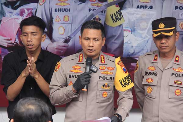 Kapolresta Malang Kota, Kombes Pol Budi Hermanto, saat press release. (jup) - Hasil Labfor: Sumber Api Kebakaran Malang Plasa dari Instalasi Kabel Bioskop Mandala 21