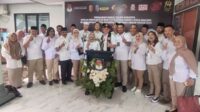 Ketua DPC Partai Gerindra Kota Malang, Moreno Soeprapto, mendaftar bersama para bacaleg ke KPU Kota Malang. (jup) - Moreno: Separuh Lebih Bacaleg Partai Gerindra Gen-Z