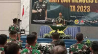 Pabandya-2/Binwasdiklatter Sterad Mabesad, Letkol Inf Andik Siswanto SIP MIPol, memberikan pembekalan tentang Katpuan menulis efektif. (ist) - Sterad Bekali Prajurit Jajaran Kodam V/Brw Katpuan Menulis Efektif