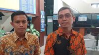Pamin Samsat Surabaya Selatan, (batik orange) Iptu Eko Sukamto - Samsat Surabaya Selatan Tetap Layani Perpanjangan STNK Meski Blangko Habis