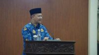 Pj Wali Kota Batu, Aries Agung Paewai SSTP MM menyampaikan Jawaban terhadap Pandangan Umum Fraksi atas 2 Raperda. (ist) - Jawaban Pj Walikota Batu Terhadap Pandangan Umum Fraksi atas Dua Raperda Pajak Retribusi Daerah dan Kearsipan