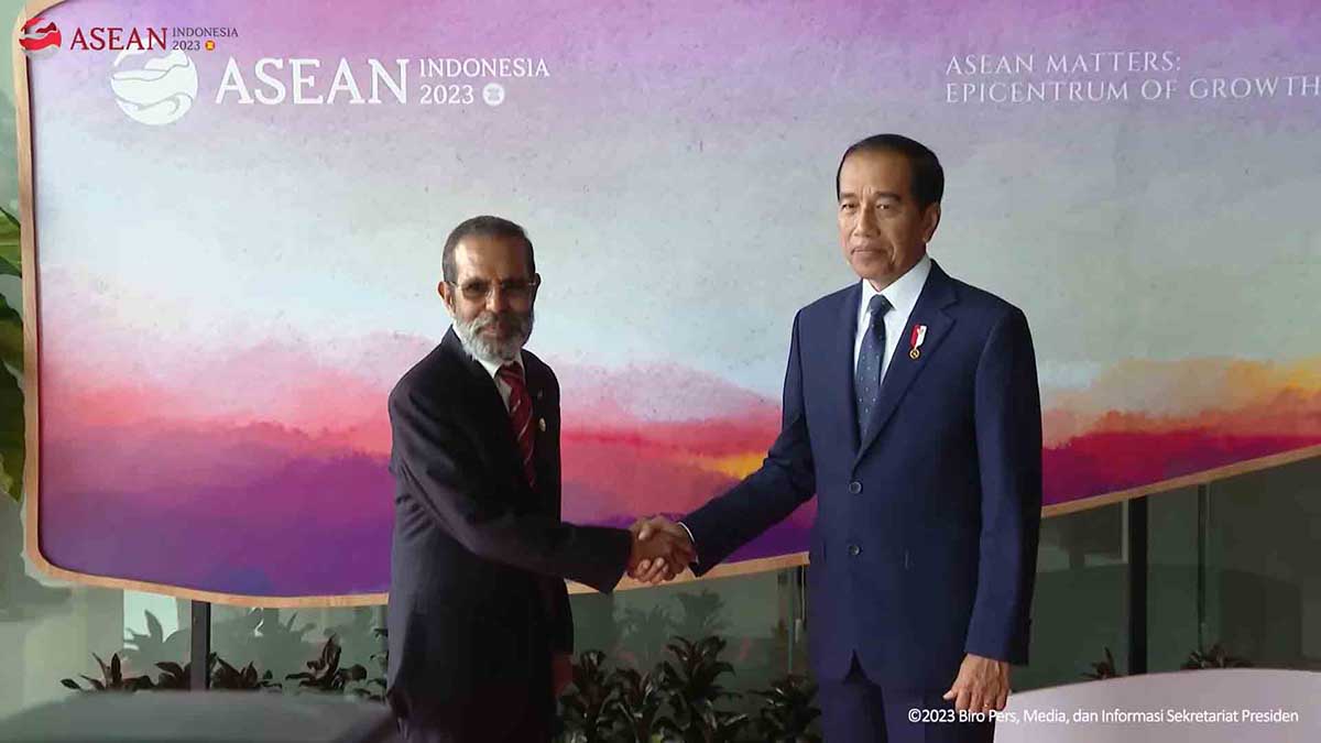 Presiden RI Jokowi dan PM Timor Leste Taur Matan Ruak. (ist) - Sambutan Hangat Presiden Jokowi Untuk PM Timor Leste di KTT ASEAN