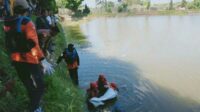 Proses evakuasi korban di Waduk Pemancingan. (ist) - Tak Pulang, Hasan Ditemukan Tak Bernyawa di Waduk Pemancingan