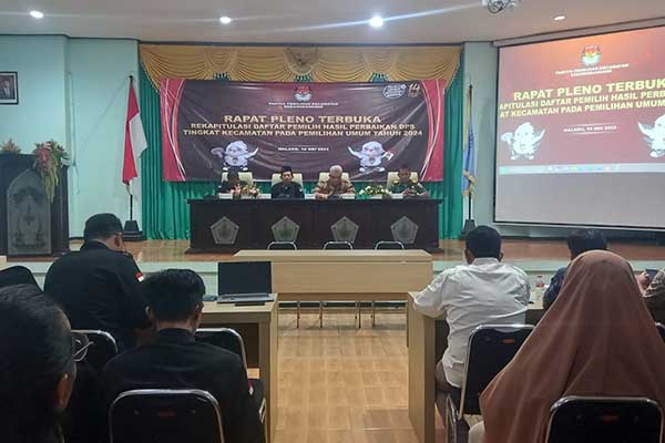 Rapat Pleno Rekapitulasi Daftar Pemilih Kecamatan Kedungkandang. (ist) - Koramil Kedungkandang Turut Rapat Pleno Rekapitulasi Daftar Pemilih