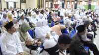 Ratusan CJH mengikuti acara pembinaan manasik haji di UIN Maulana Malik Ibrahim, Rabu (10/5/2023). (jup) - Wali Kota Buka Acara Pembinaan Manasik Haji, 300-an CJH Belum Lunas Biaya Haji