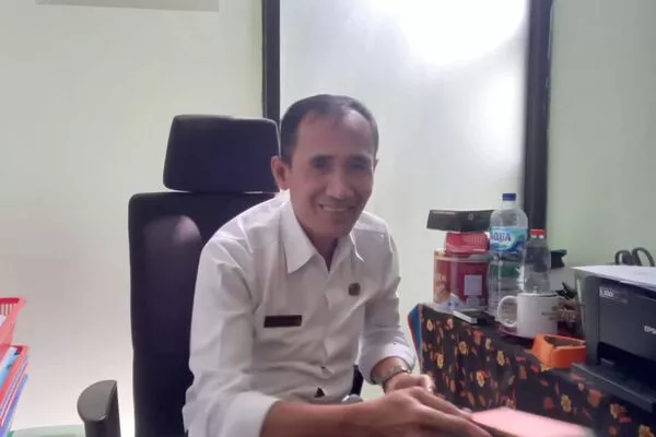 staf haji kementrian agama kabupaten malang, romdhani.(ist) - Kemenag Kabupaten Malang Masih Menunggu Kepastian Penambahan Kuota Haji