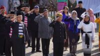 Tenaga Pendidik di Batu mengikuti upacara Hardiknas 2023 di Balai Kota Among Tani Pemkot Batu. (ist) - Hardiknas 2023: Pemkot Batu Gelorakan Semangat Merdeka Belajar