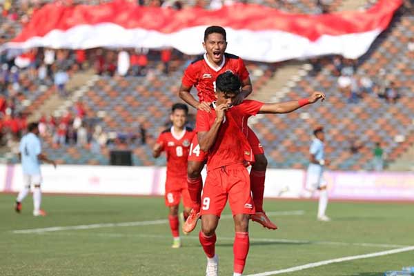 Timnas Indonesia di SEA Games 2023. (ist) - Timnas Indonesia ke Final SEA Games 2023, Drama Kartu Merah Arhan dan Gol Detik Akhir