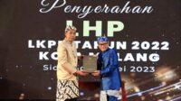 Wali Kota Malang menerima Laporan Hasil Pemeriksaan dari Kepala BPK RI Perwakilan Provinsi Jawa Timur. (ist) - Kota Malang Kembali Sukses Raih Opini WTP 12 Kali