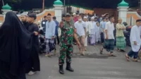 Babinsa Kedungkandang monitoring salat Iduladha di Masjid Manarul Islam. (ist) - Babinsa Kedungkandang Monitoring Salat Iduladha di Masjid Manarul Islam