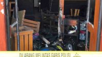 cafe dimana bentrokan terjadi 11zon