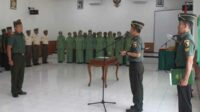 Dandim lepas 13 prajurit Kodim 0833 Purna Tugas. (ist) - Dandim Lepas 13 Prajurit Kodim 0833 Purna Tugas