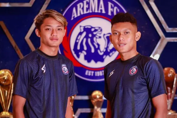Ginanjar Wahyu dan Achmad Maulana Syarif, pemain muda Persija Jakarta, yang direkrut Arema FC. (ist) - Dua Pemain Muda Persija Jakarta Direkrut Arema FC