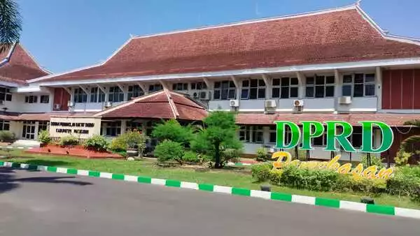 Kantor DPRD Pamekasan. (udi) - DPRD Pamekasan: Program Prioritas yang Digagas Bupati Jauh dari Target