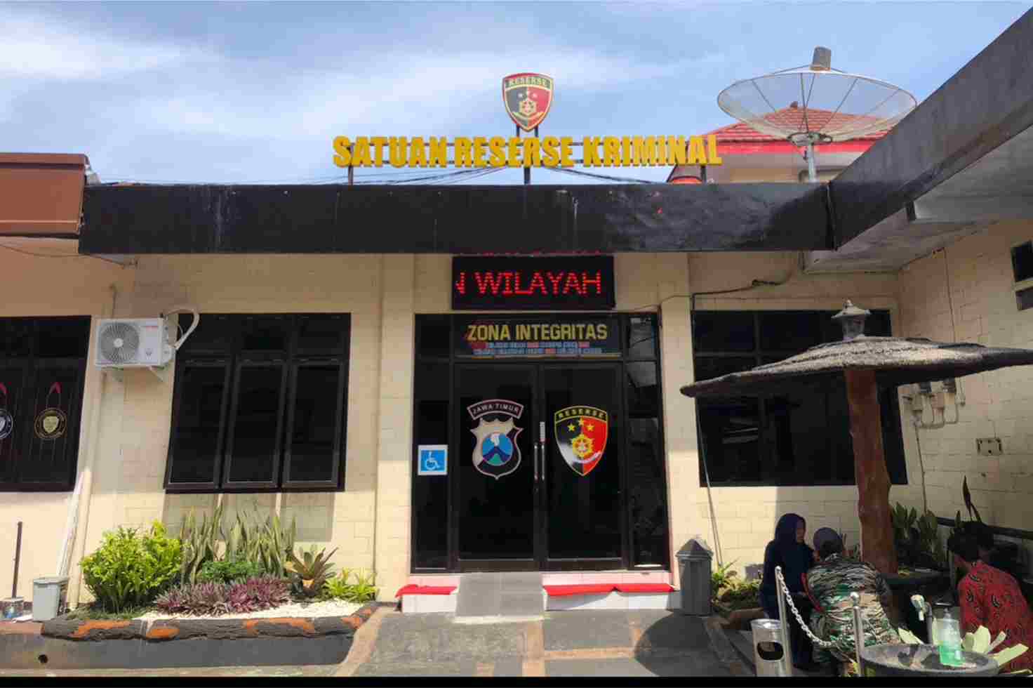 kantor satreskrim polres malang 11zon