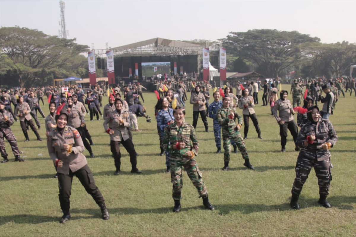 Kegiatan Panggung Prajurit, yang diikuti oleh TNI, Polri Malang Raya. (ist) - Ribuan TNI dan Polri Malang Raya Padati Lapangan Rampal Meriahkan ‘Panggung Prajurit’ Sambut Hari Bhayangkara dan HUT TNI 2023