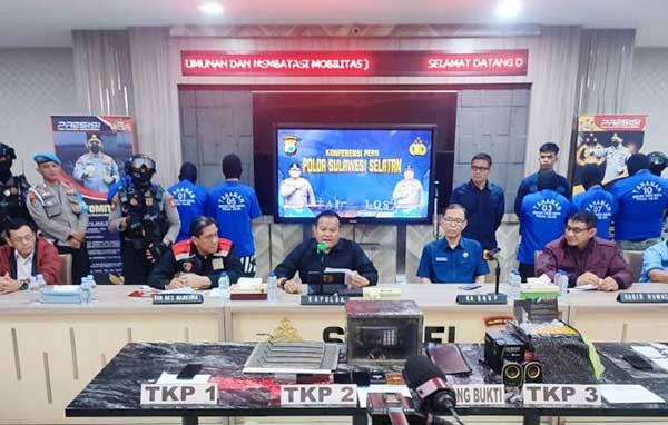 Konferensi pers tersangka narkoba UNM. (ist) - Update Kasus Brankas Narkoba di UNM: Tersangka Bertambah dan Punya Peran Sendiri