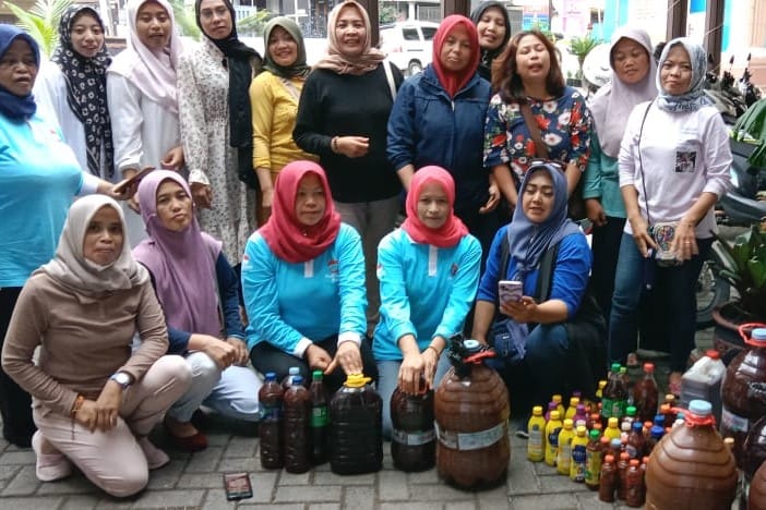 panen eco enzyme, desa sidomulyo, kecamatan batu, kota batu