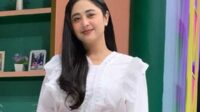Penyanyi dangdut Dewi Perssik. (ist) - Sapi Kurban Dewi Perssik Ditolak RT, Mediasi Hingga Emosi