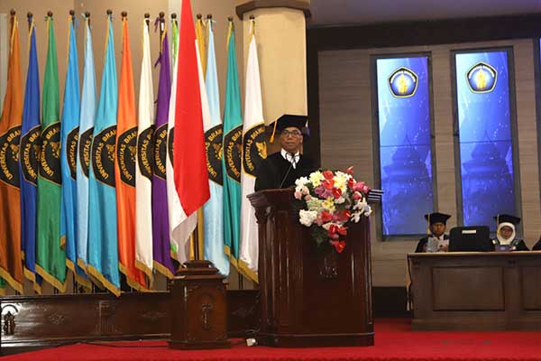 Prof Rachmat Kriyantono SSos MSi PhD. (ist) - UB Kukuhkan Prof Rachmat Kriyantono dan Prof Surjono