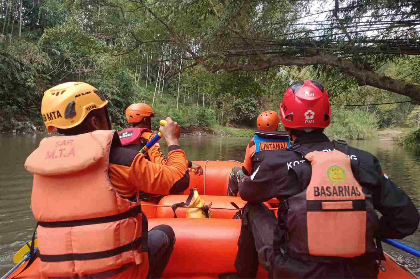 proses pencarian bocah hilang 11zon